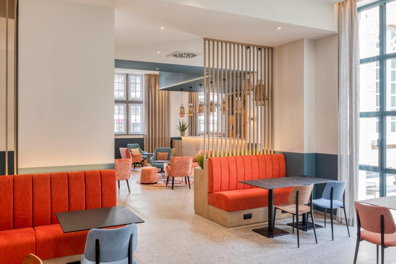 B&B Hotel Хаселт Екстериор снимка