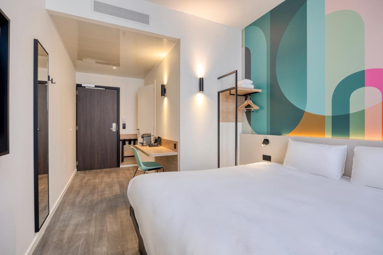 B&B Hotel Хаселт Екстериор снимка