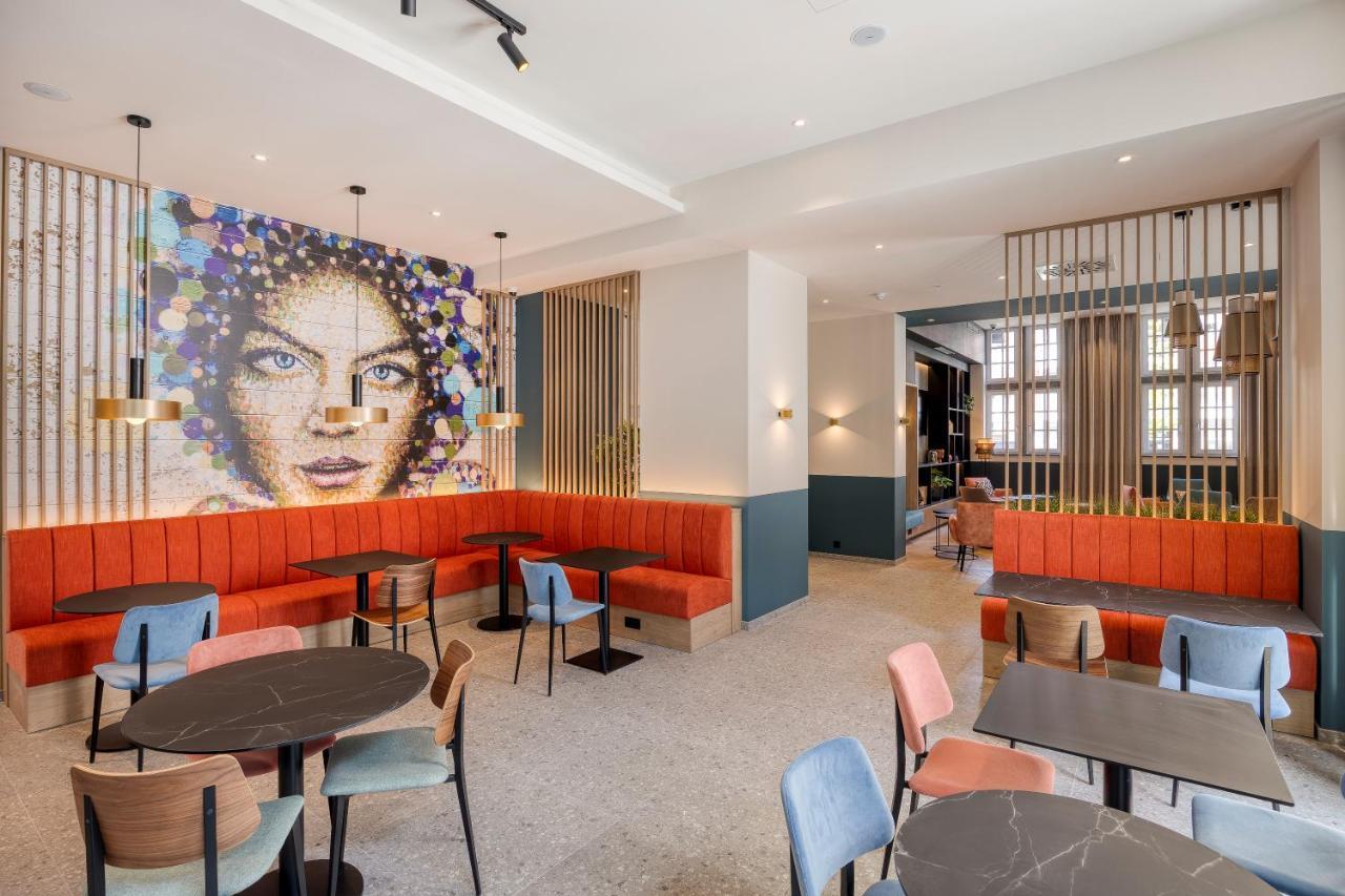 B&B Hotel Хаселт Екстериор снимка