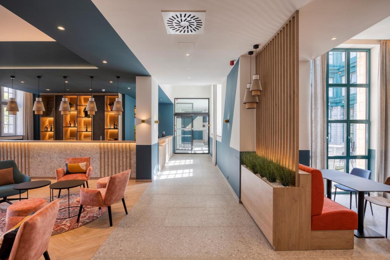 B&B Hotel Хаселт Екстериор снимка